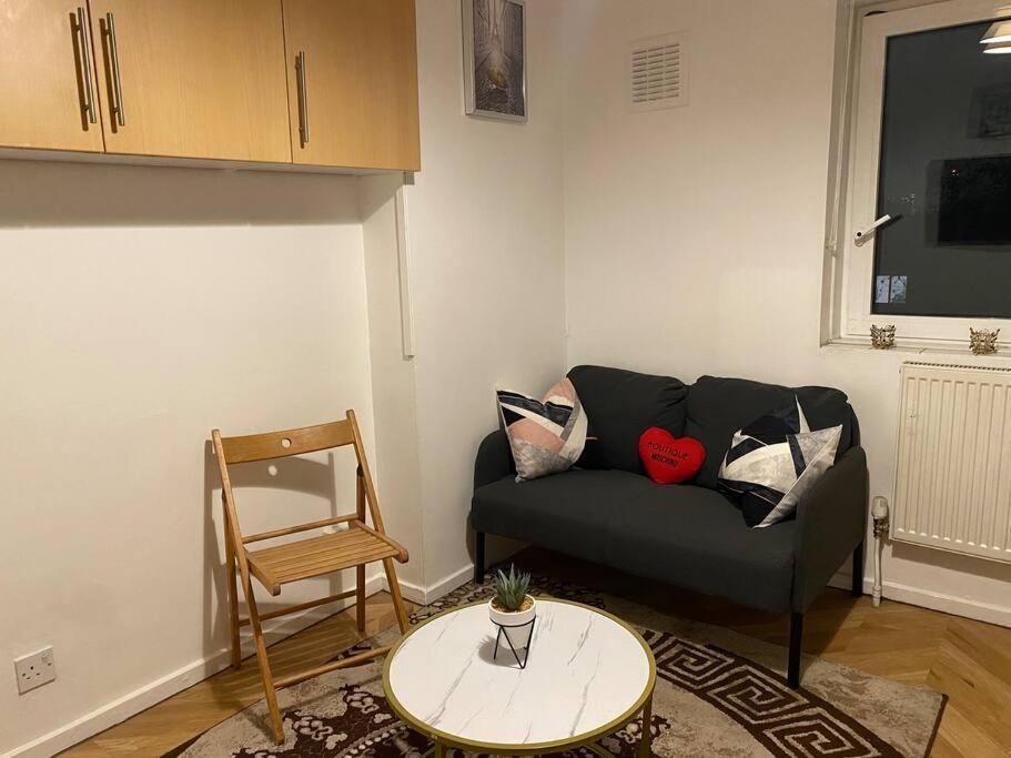 2 Bedroom Flat Camberwell Grove لندن المظهر الخارجي الصورة